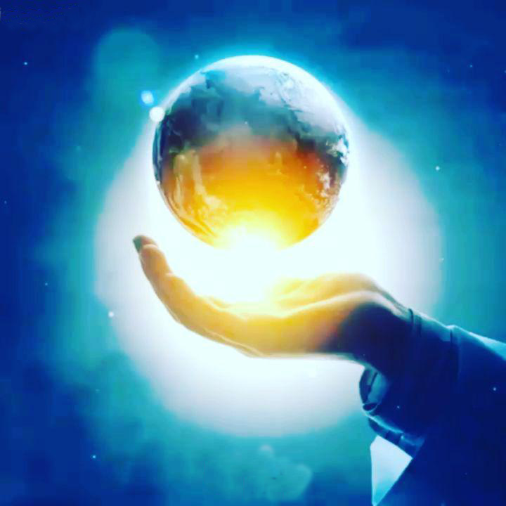 دنیا در مقابل امام چگونه است؟